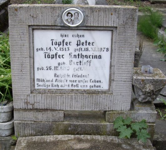 Toepfer Peter 1913-1978 Bertleff Kath 1915-2000 Grabstein
